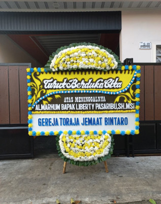 Papan Bunga Duka di Kelebuh
